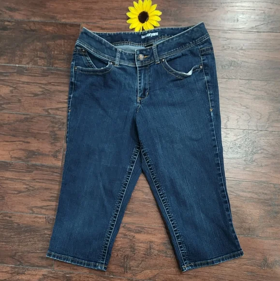 LANE BRYANT CROPED JEANS 👖 - Picture 2 of 7